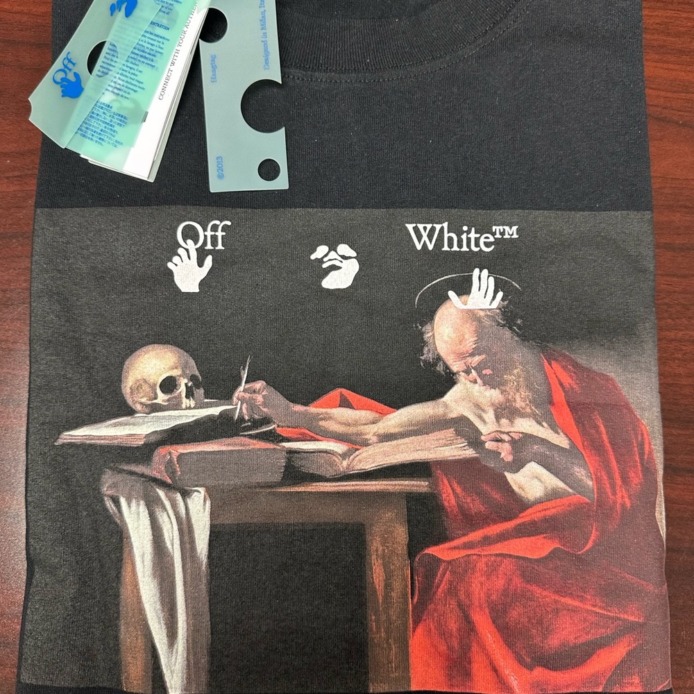 OFF-WHITE CARAVAGGIO SHORT SLEEVE OVER TEE BLACK/RED